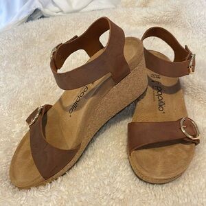 NWOT Birkenstock papillio sandals size 38